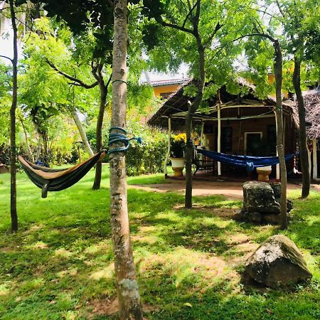 Lake View Cabana Paradise & Villa Tangalle Exteriör bild
